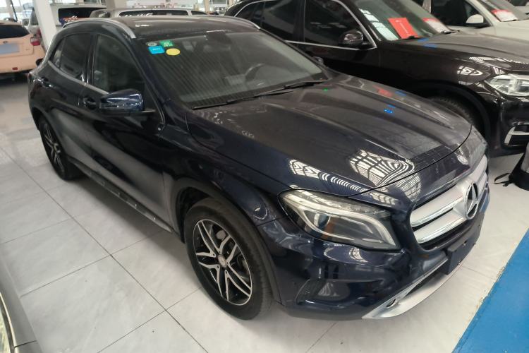 Used Mercedes-Benz GLA 2015 GLA 200 Fashion Model Exterior 1
