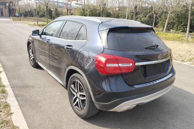 Used Mercedes-Benz GLA 2015 GLA 200 Fashion Model Exterior 2