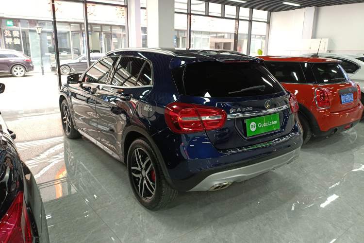 Used Mercedes-Benz GLA 2015 GLA 200 Fashion Model Exterior 3