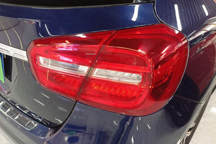 Used Mercedes-Benz GLA 2015 GLA 200 Fashion Model Exterior 6
