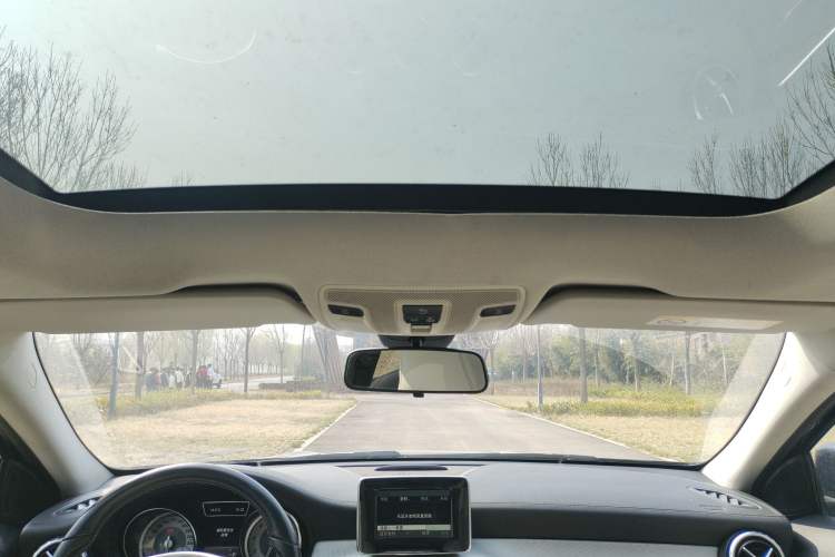Used Mercedes-Benz GLA 2015 GLA 200 Fashion Model Headliner