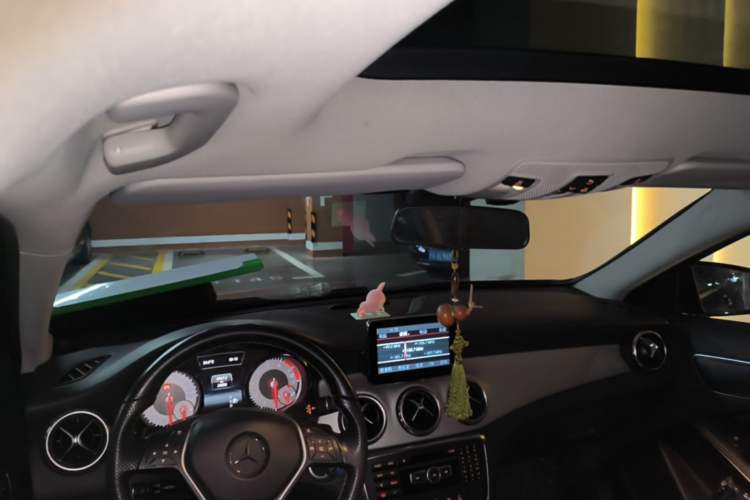 Used Mercedes-Benz GLA 2015 GLA 200 Sport Edition Headliner