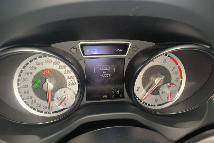 Used Mercedes-Benz GLA 2015 GLA 200 Fashion Model Instrument Cluster