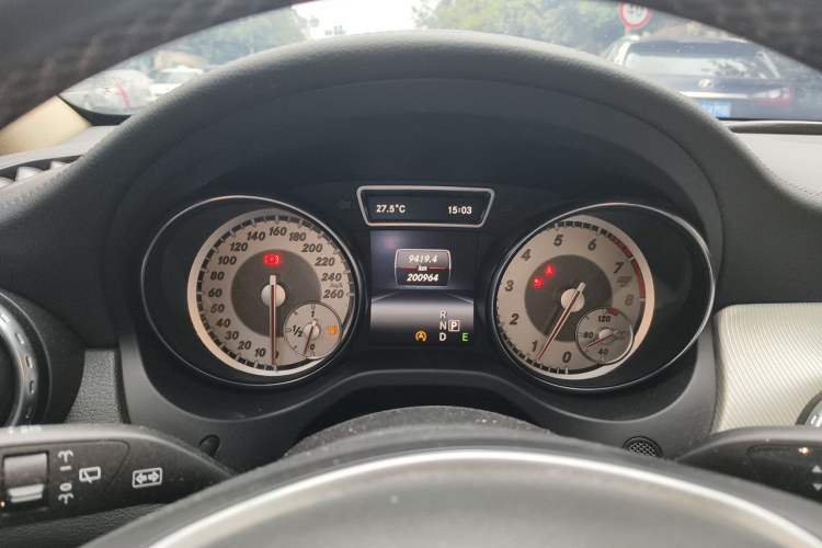 Used Mercedes-Benz GLA 2015 GLA 220 4MATIC Fashion Model Instrument Cluster