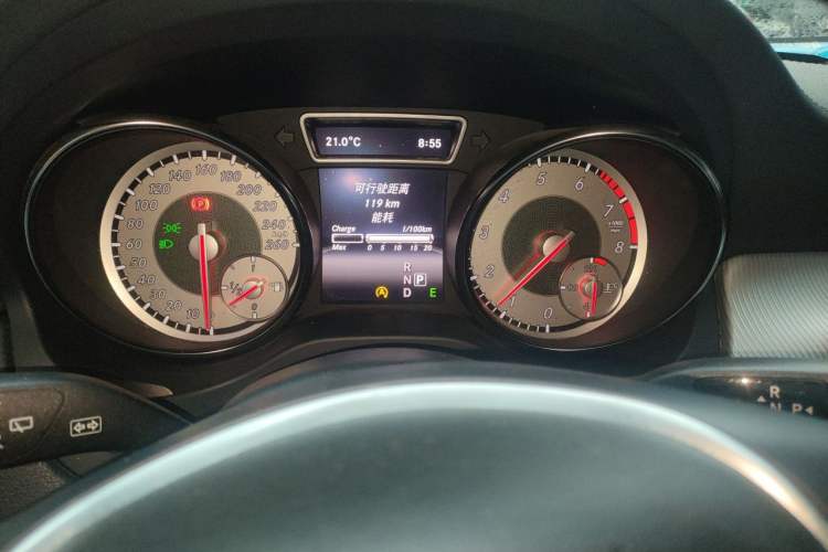 Used Mercedes-Benz GLA 2015 GLA 200 Fashion Model Instrument Cluster