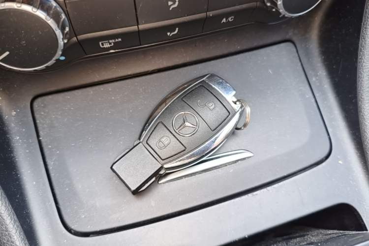 Used Mercedes-Benz GLA 2015 GLA 200 Sport Edition Interior 1