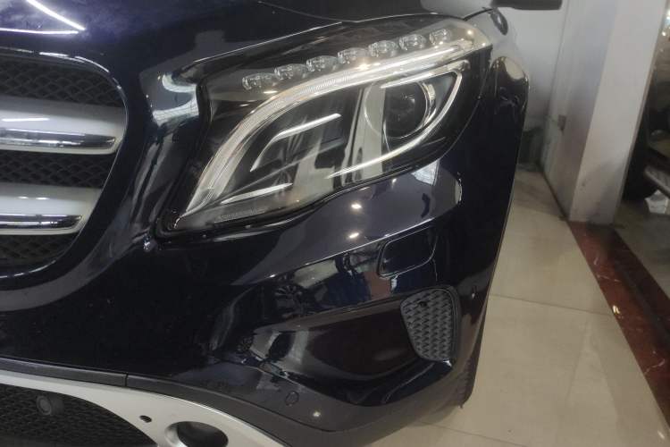 Used Mercedes-Benz GLA 2015 GLA 200 Fashion Model Left Front Headlight