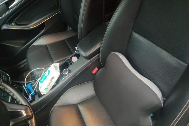 Used Mercedes-Benz GLA 2015 GLA 200 Fashion Model Left Front Seat