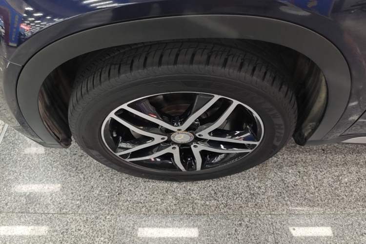 Used Mercedes-Benz GLA 2015 GLA 220 4MATIC Fashion Model Left Front Wheel Hub