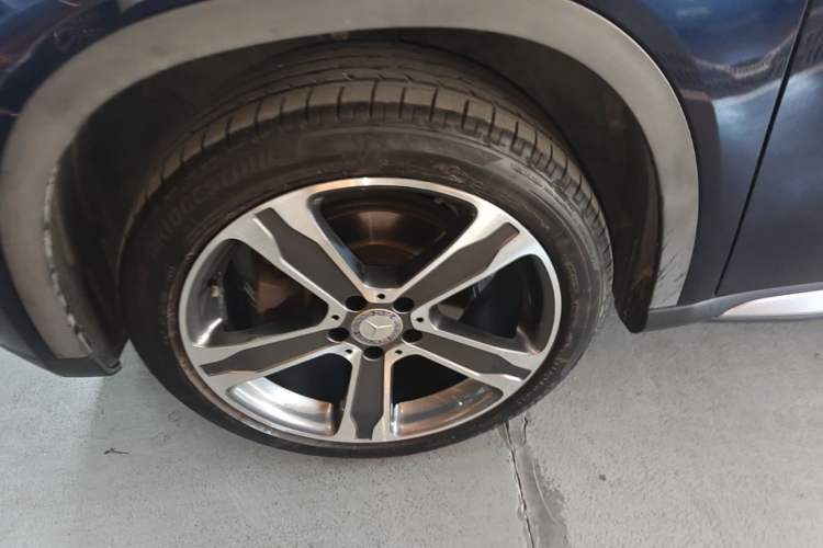 Used Mercedes-Benz GLA 2015 GLA 220 4MATIC Luxury Model Left Front Wheel Hub