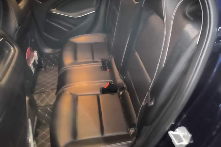 Used Mercedes-Benz GLA 2015 GLA 200 Sport Edition Left Rear Seat