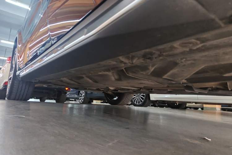 Used Mercedes-Benz GLA 2015 GLA 220 4MATIC Luxury Model Left Side Sill