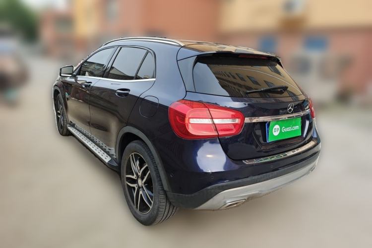 Used Mercedes-Benz GLA 2015 GLA 200 Fashion Model Rear Left 45 Deg