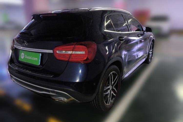 Used Mercedes-Benz GLA 2015 GLA 200 Fashion Model Rear Right 45 Deg
