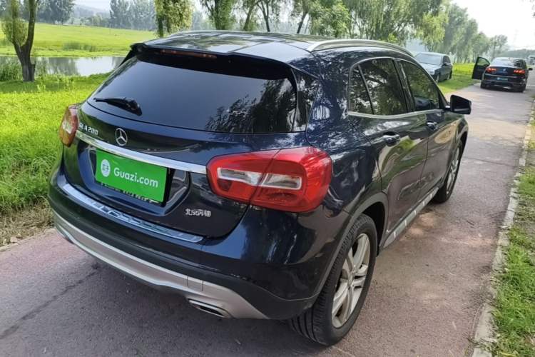 Used Mercedes-Benz GLA 2015 GLA 200 Sport Edition Rear Right 45 Deg