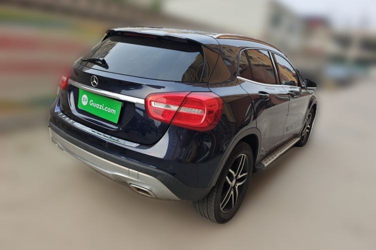 Used Mercedes-Benz GLA 2015 GLA 200 Fashion Model Rear Right 45 Deg