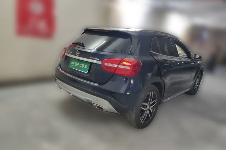 Used Mercedes-Benz GLA 2015 GLA 220 4MATIC Fashion Model Rear Right 45 Deg