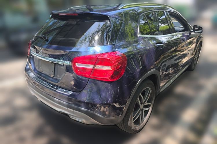 Used Mercedes-Benz GLA 2015 GLA 200 Fashion Model Rear Right 45 Deg