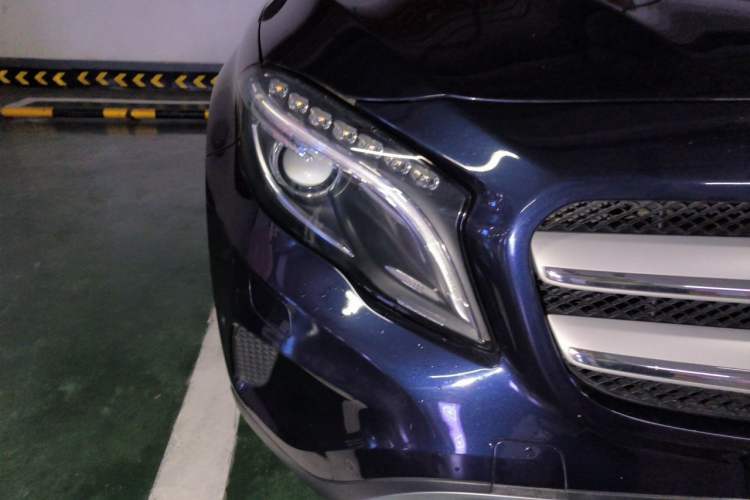 Used Mercedes-Benz GLA 2015 GLA 200 Fashion Model Right Front Headlight
