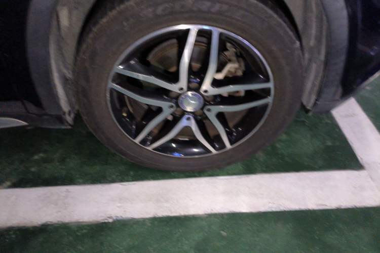 Used Mercedes-Benz GLA 2015 GLA 200 Fashion Model Right Front Wheel Hub