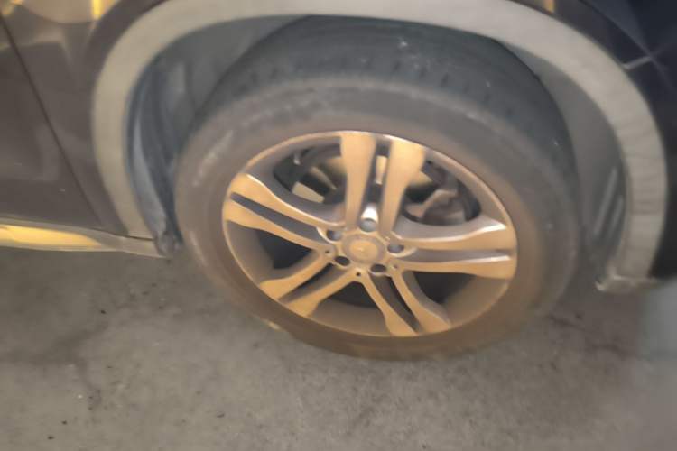 Used Mercedes-Benz GLA 2015 GLA 200 Sport Edition Right Front Wheel Hub