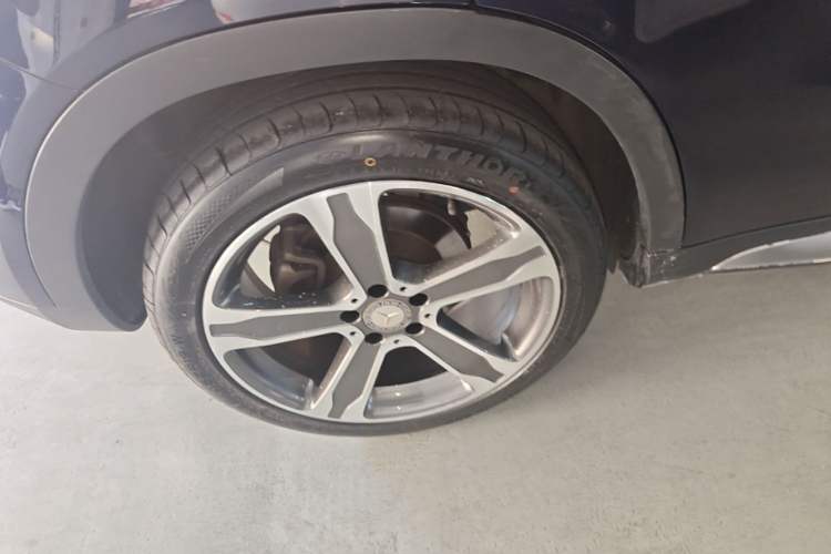 Used Mercedes-Benz GLA 2015 GLA 220 4MATIC Luxury Model Right Rear Wheel Hub