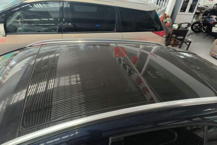 Used Mercedes-Benz GLA 2015 GLA 200 Fashion Model Roof