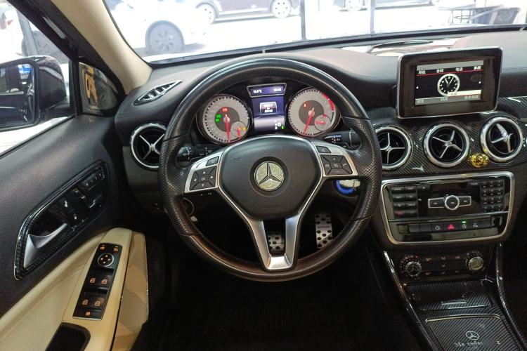 Used Mercedes-Benz GLA 2015 GLA 200 Fashion Model Steering Wheel