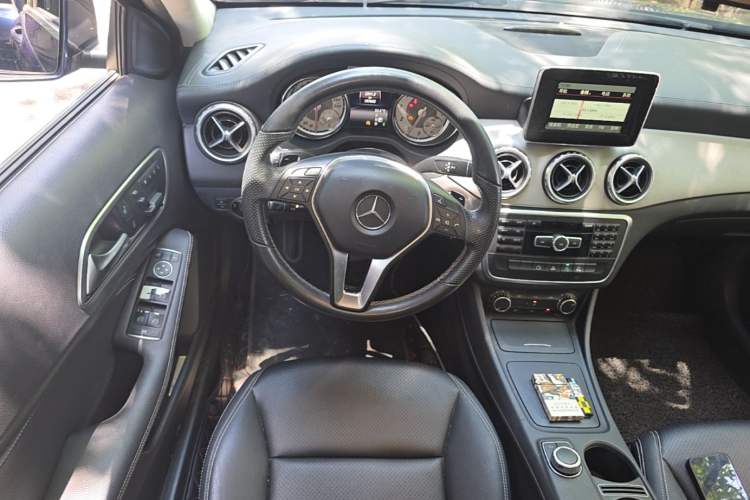 Used Mercedes-Benz GLA 2015 GLA 200 Fashion Model Steering Wheel
