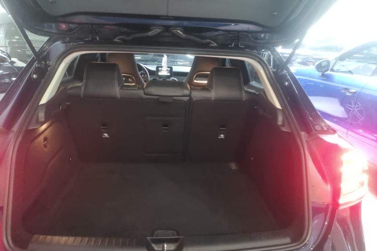Used Mercedes-Benz GLA 2015 GLA 200 Fashion Model Trunk