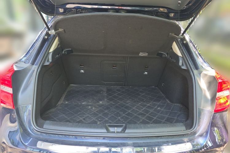 Used Mercedes-Benz GLA 2015 GLA 200 Fashion Model Trunk