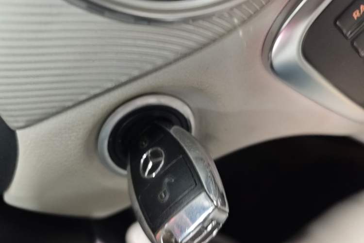 Used Mercedes-Benz GLA 2015 GLA 220 4MATIC Fashion Model Vehicle Key