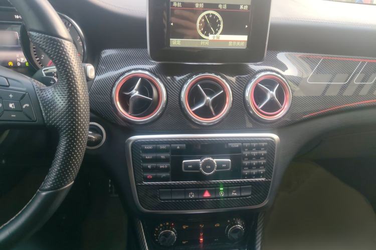 Used Mercedes-Benz GLA 2015 GLA 200 Fashion Model Audio And AC Panel