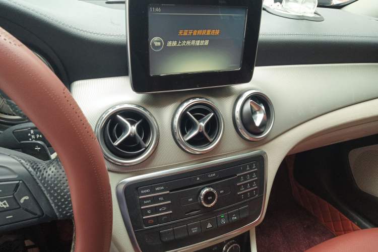 Used Mercedes-Benz GLA 2015 GLA 200 Fashion Model Audio And AC Panel