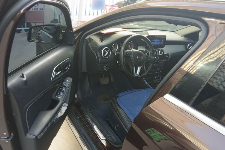Used Mercedes-Benz GLA 2015 GLA 200 Fashion Model Driver Seat