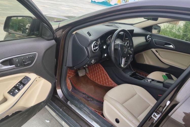 Used Mercedes-Benz GLA 2015 GLA 220 4MATIC Fashion Model Driver Seat