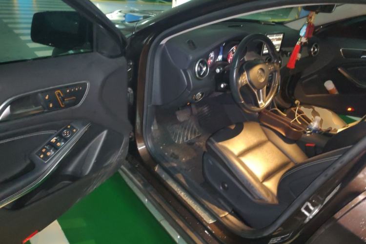 Used Mercedes-Benz GLA 2015 GLA 200 Fashion Model Driver Seat