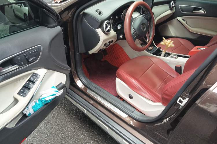 Used Mercedes-Benz GLA 2015 GLA 200 Fashion Model Driver Seat