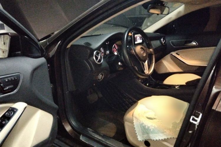 Used Mercedes-Benz GLA 2015 GLA 220 4MATIC Fashion Model Driver Seat