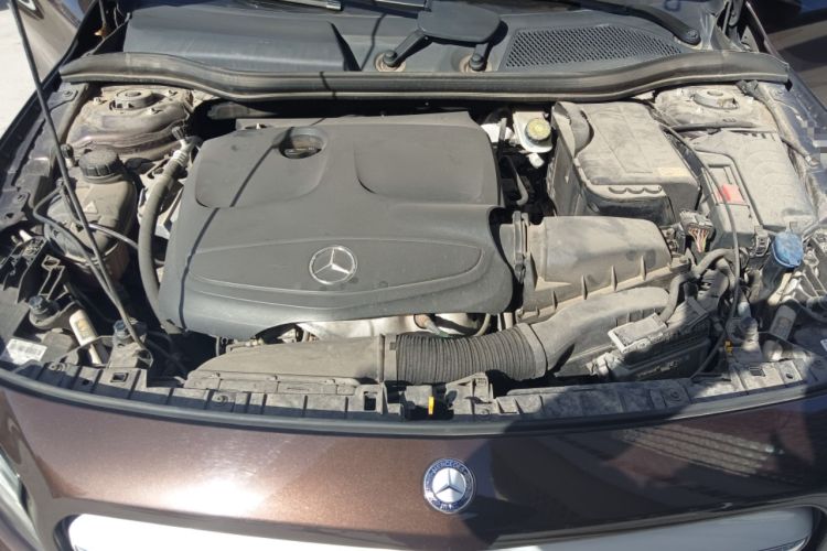 Used Mercedes-Benz GLA 2015 GLA 200 Fashion Model Engine Bay