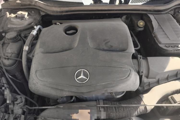 Used Mercedes-Benz GLA 2015 GLA 200 Fashion Model Engine Bay