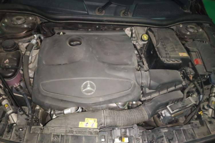 Used Mercedes-Benz GLA 2015 GLA 200 Fashion Model Engine Bay