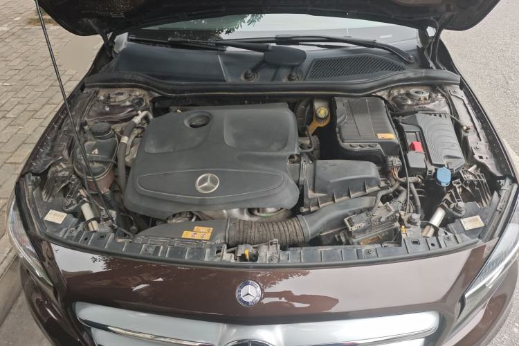 Used Mercedes-Benz GLA 2015 GLA 200 Sport Edition Engine Bay