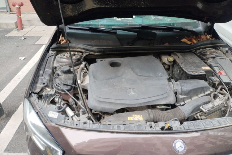 Used Mercedes-Benz GLA 2015 GLA 200 Sport Edition Engine Bay Right