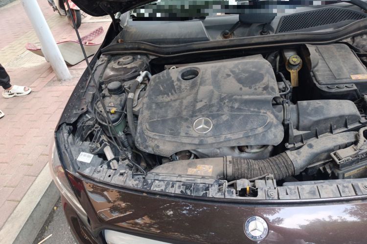 Used Mercedes-Benz GLA 2015 GLA 200 Sport Edition Engine Bay Right