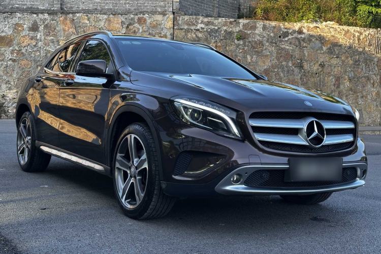 Used Mercedes-Benz GLA 2015 GLA 220 4MATIC Luxury Model Exterior 1