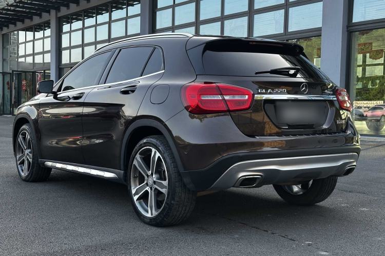 Used Mercedes-Benz GLA 2015 GLA 220 4MATIC Luxury Model Exterior 3