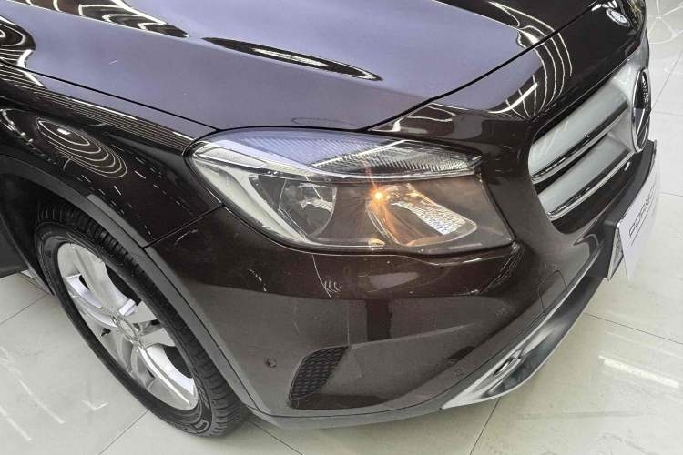 Used Mercedes-Benz GLA 2015 GLA 200 Sport Edition Exterior 4