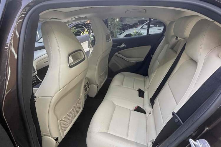 Used Mercedes-Benz GLA 2015 GLA 200 Sport Edition Exterior 5