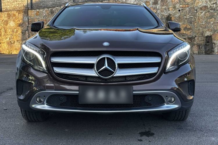 Used Mercedes-Benz GLA 2015 GLA 220 4MATIC Luxury Model Exterior 7
